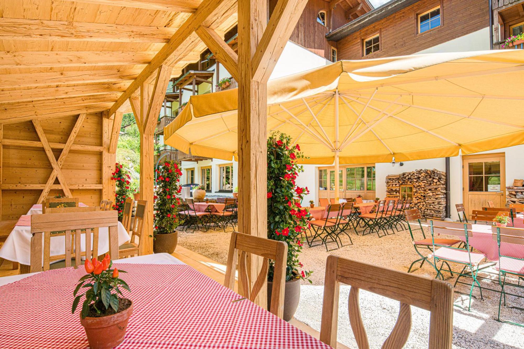 Hotel Gasthof Adler Sankt Gallenkirch Exterior foto
